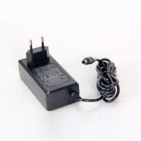Chargeur Universel Ampfy 17-en-1 – Alimentation 24V Compatible Trottinette, Lampe Frontale, Minigolf Lumineux…