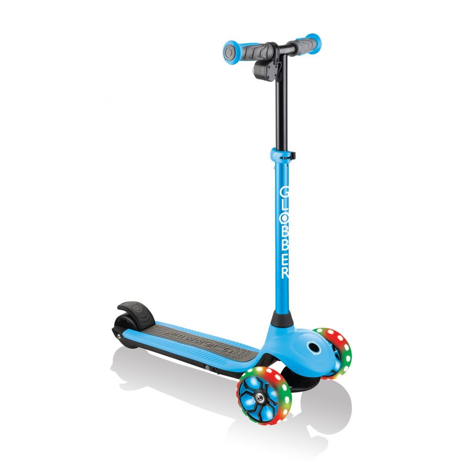 •Trottinette électrique 3 roues E-MOTION 4 PLUS •Trottinette électrique 3 roues E-MOTION 4 PLUS