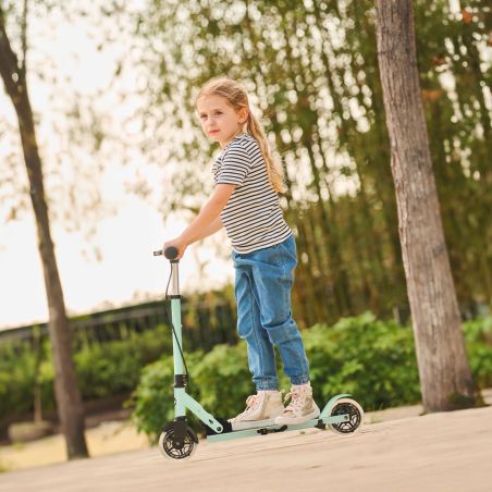 Trottinette 2 roues Globber avec frein au guidon pour les enfants dès 4 ans